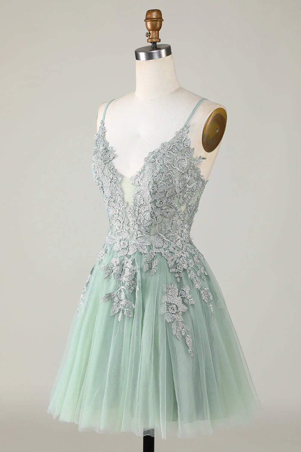 Stylish A Line Spaghetti Straps Short Homecoming Dress With Appliques