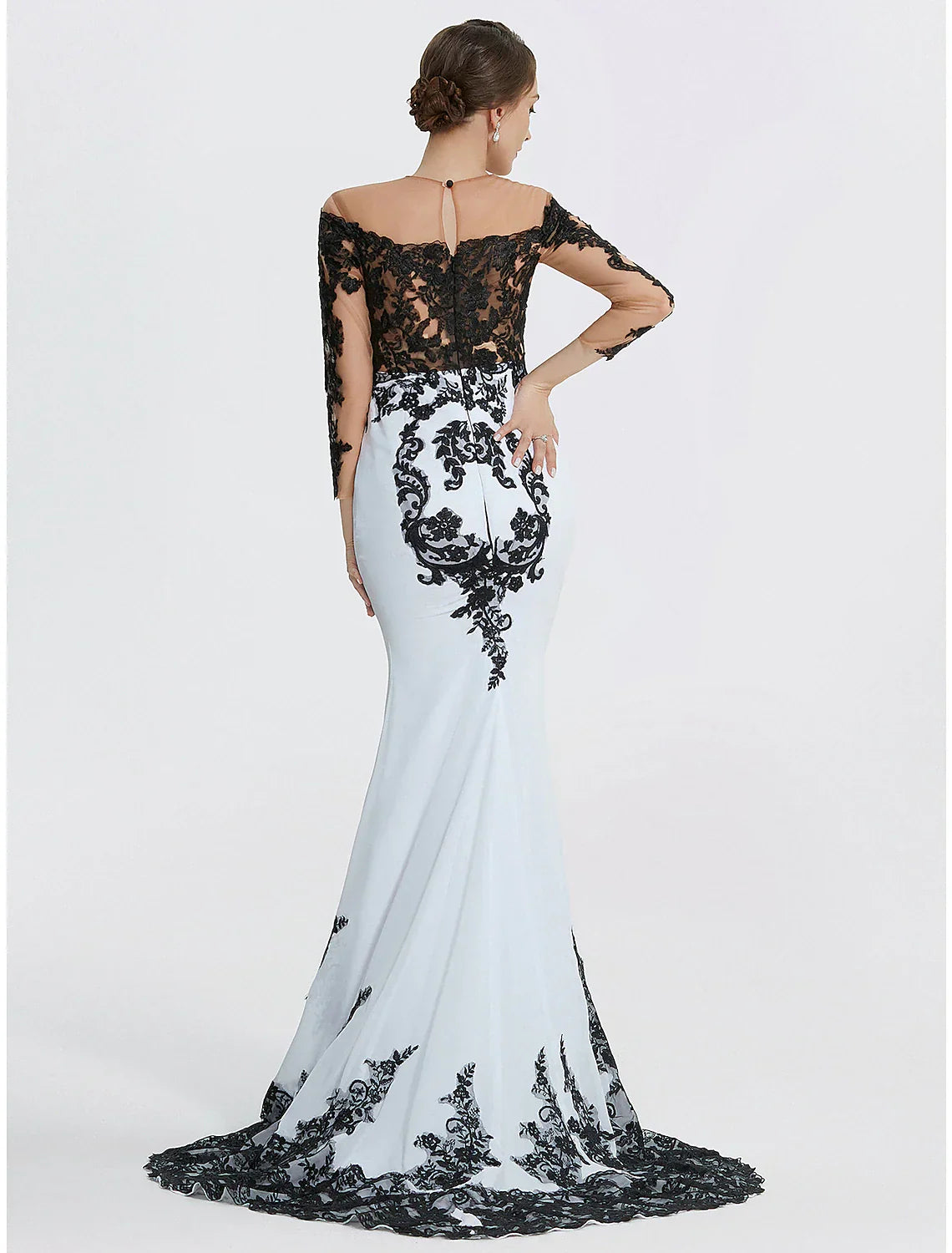 Evening Gown Elegant Black Dress Masquerade Black Tie Colorblock Sweep / Brush Train Long Sleeve Jewel Neck Chiffon with Appliques