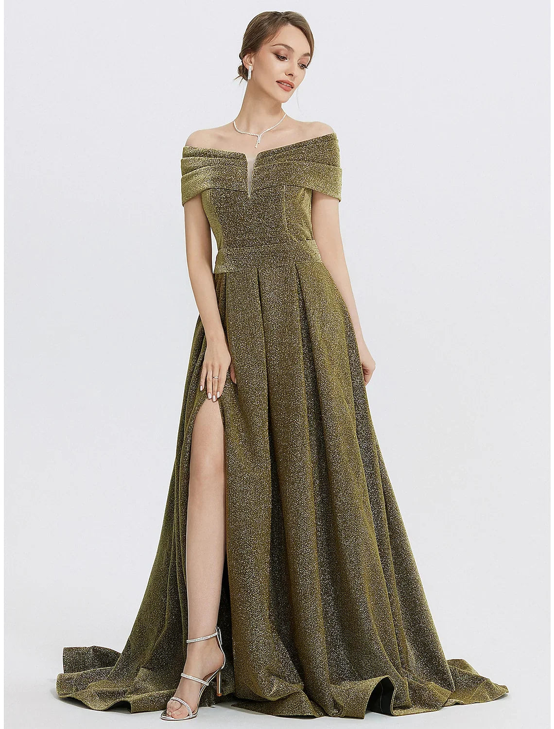Evening Gown Elegant Dress Formal Sweep / Brush Train Sleeveless Sweetheart Charmeuse with Glitter Slit