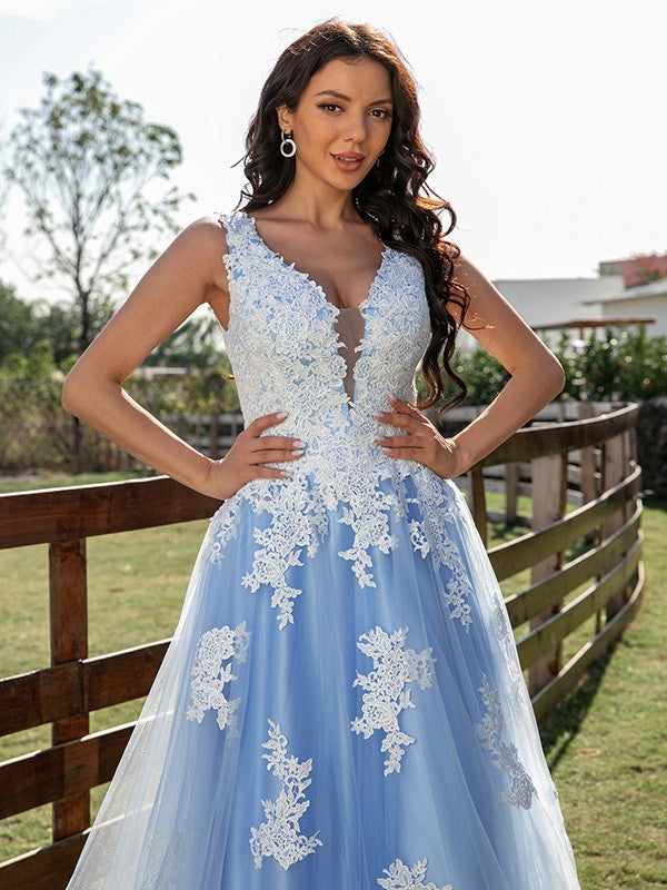 A-Line Tulle Applique V-neck Sleeveless Sweep/Brush Train Dresses