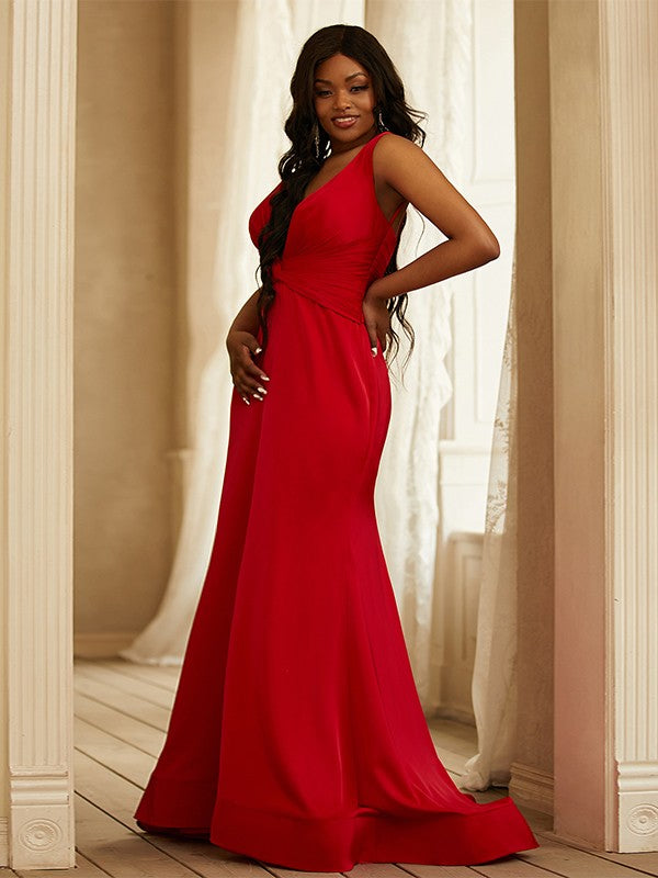Satin Ruched V-neck Sleeveless Sweep/Brush Train Dresses