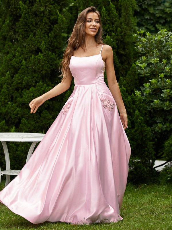 Applique Spaghetti Straps Sleeveless Floor-Length Dresses