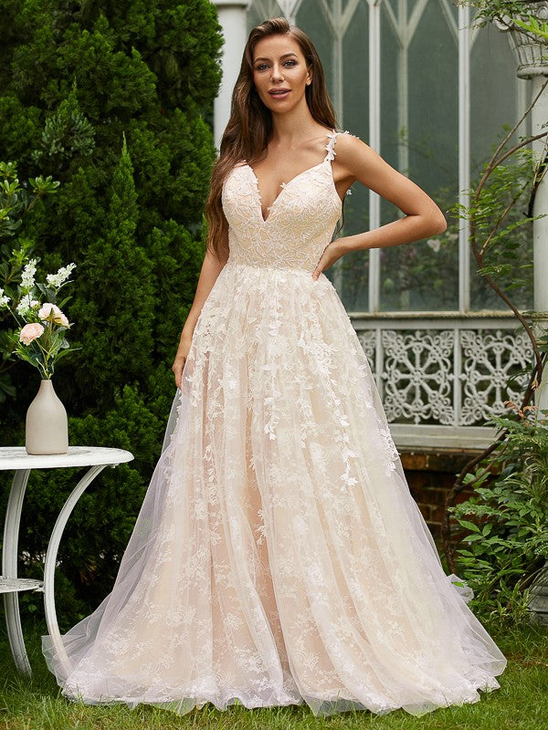 Tulle Lace V-neck Sleeveless Sweep/Brush Train Dresses