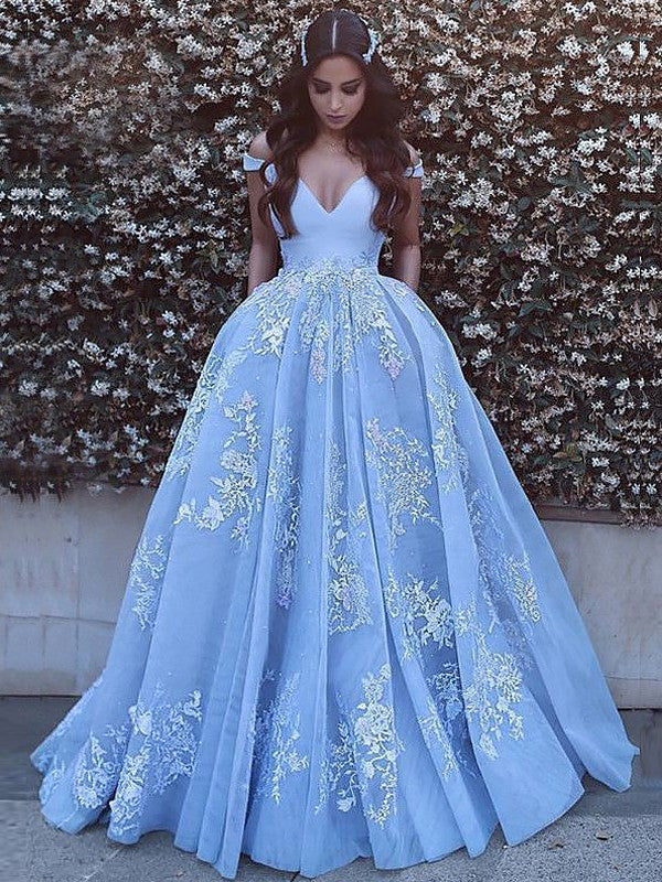 Sleeveless Off-the-Shoulder Applique Tulle Sweep/Brush Train Dresses