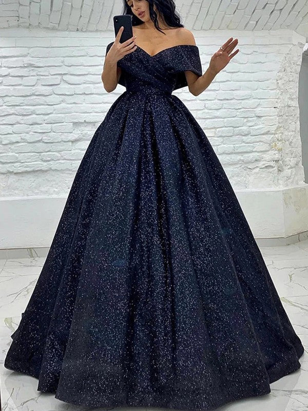 Off-the-Shoulder Sleeveless Sweep/Brush Train Dresses