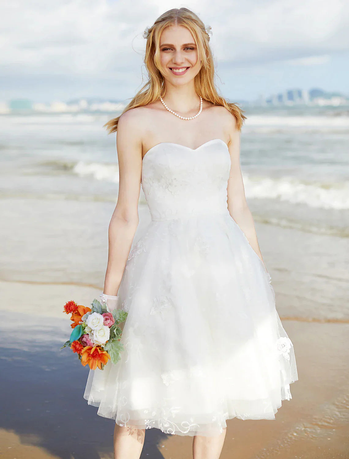Hall Boho Wedding Dresses A-Line Sweetheart Strapless Knee Length Lace Bridal Gowns With Lace